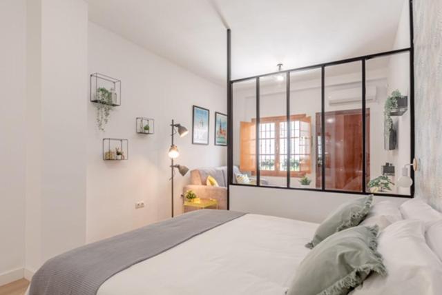 Loft And Bike Alameda Apartment Sevilla Bagian luar foto